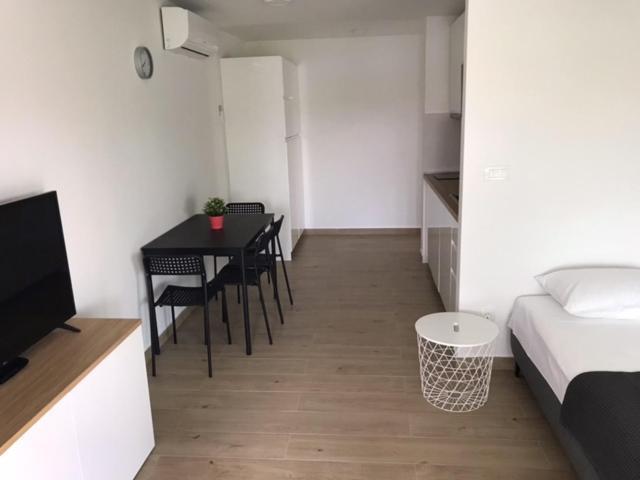 סטארה נובליה Apartments Haramincic M&B מראה חיצוני תמונה